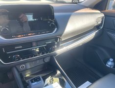 2023 Nissan Rogue SL // 2.99% FINANCING