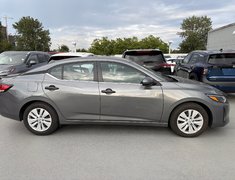 2025 Nissan Sentra CVT // LOW KMS!