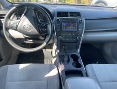 2016 Toyota Camry LE // AUTOMATIC