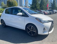 2016 Toyota Yaris SE HATCHBACK // NO ACCIDENTS