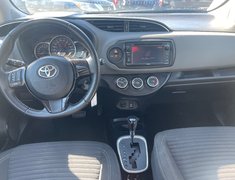 2016 Toyota Yaris SE HATCHBACK // NO ACCIDENTS
