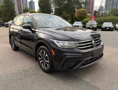 2023 Volkswagen Tiguan TRENDLINE // ULTRA LOW KMS