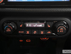 2025 Nissan Kicks Play SV