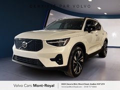 Volvo XC40 Plus Dark Theme 2024