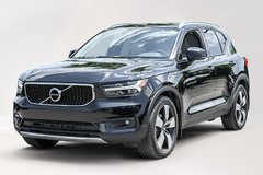 2021 Volvo XC40 T5 AWD Momentum