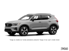 2025 Volvo XC40 B5 AWD Plus Dark Theme