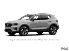 2025 Volvo XC40 B5 AWD Ultra Dark Theme