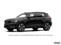 2025 Volvo XC40 B5 AWD Ultra Dark Theme