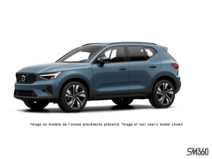 2025 Volvo XC40 B5 AWD Ultra Dark Theme