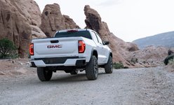 Comparaison entre les GMC Canyon et Chevrolet Colorado 2024