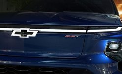 TOUT PREMIER CHEVROLET SILVERADO 100% ÉLECTRIQUE