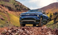 TOUT PREMIER CHEVROLET SILVERADO 100% ÉLECTRIQUE