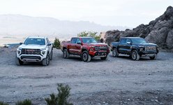 Should you buy a 2023 Canyon or 2023 Sierra?