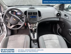 Chevrolet Sonic LS  2012