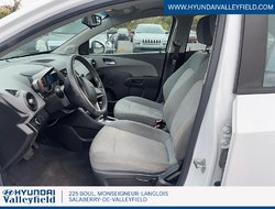 Chevrolet Sonic LS  2012