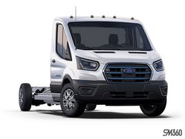 2026 FORD E-Transit Cutaway BASE photo-2