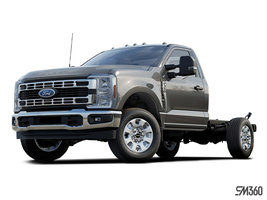 2026 FORD Super Duty F-350 SRW Chassis Cab XLT photo-1