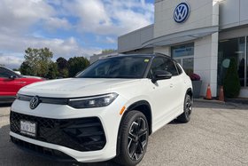 2025 Volkswagen Tiguan Comfortline R-Line Black Edition 4MOTION