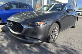 Mazda MAZDA3 GX MANUELLE CARPLAY CAMÉRA SIÈGE CHAUFFANT 2022