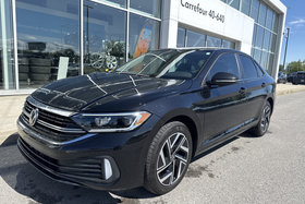 Volkswagen Jetta HIGHLINE BAS KILO CUIR TOIT PANO CARPLAY CAMÉRA 2022