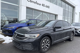 Volkswagen JETTA TRENDLINE MANUELLE CARPLAY CAMÉRA SIEGES CHAUFF 2023