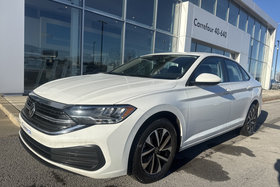 Volkswagen JETTA TRENDLINE MANUELLE CARPLAY CAMÉRA VOLANT CHAUFFANT 2023