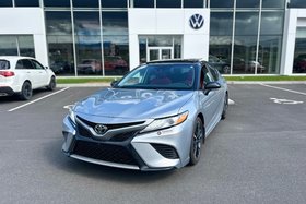 Toyota Camry XSE + CUIR ROUGE + TOIT PANO + APPLE CARPLAY +++ 2020