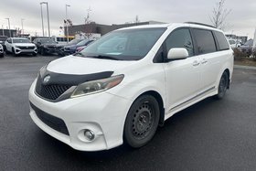 Toyota Sienna SE + TOIT + DVD + 8 PASS + CUIR +++ 2017