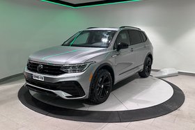 Volkswagen Tiguan Comfortline R-Line Black Edition TOIT + CAMÉRA + 2024