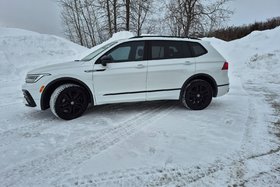 2022 Volkswagen Tiguan Comfortline R-Line Black Edition