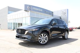 2022 Mazda CX-5 Signature AWD W/ VENTILATED FRONT SEATS