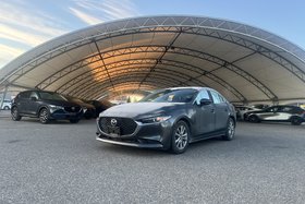 2019  Mazda3 GS Auto FWD W/ APPLE CARPLAY