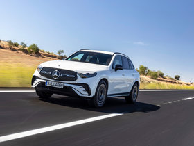 Mercedes-Benz GLC 350e 4MATIC 2025 arrive avec l'autonomie électrique la plus élevée de sa catégorie