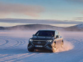 Features in Mercedes-Benz EVs to Help Optimize Winter Range