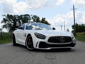 La Mercedes AMG GT R coupé arrive sur le marché