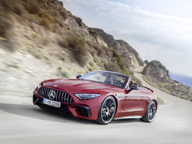 Profitez pleinement de l'été dans la Mercedes-AMG SL 2022