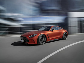 La Mercedes-AMG GT Coupé 2024 arrive au Canada avec un prix de départ de 155 000 $.