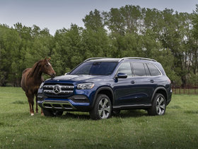 Which Mercedes-Benz vehicles offer the best towing capacity?