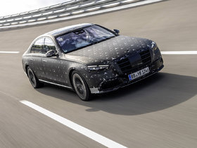 The new Mercedes-Benz S-Class takes shape