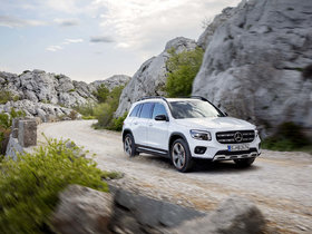 Mercedes-Benz GLB 2020 vs Audi Q3 2020