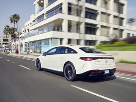 Mercedes-Benz EQS 2022 vs Tesla Model S 2022 : Une meilleure expérience de conduite avec l'EQS