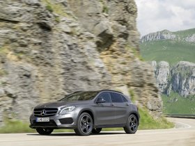 Refreshed 2018 Mercedes-Benz GLA unveiled in Detroit