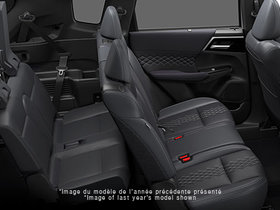 2025 Mitsubishi Outlander - Exterior - 1