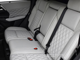 2025 Mitsubishi Outlander - Exterior - 1