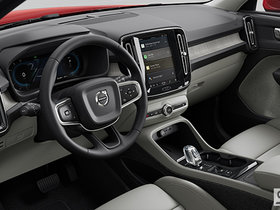 2025 Volvo XC40 - Exterior - 1