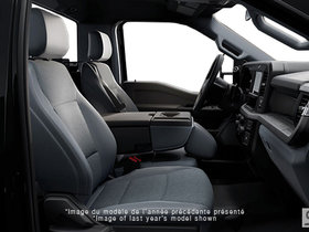 Ford F-550  2026 - Extérieur - 1