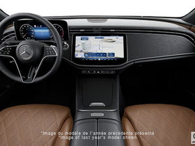 Mercedes-Benz E-Class  2027 - Extérieur - 1