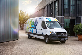 Mercedes-Benz dévoile le tout nouveau fourgon électrique eSprinter 2024