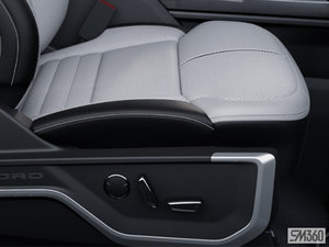 Ford F-150 Lightning PLATINUM 2025 - photo 8