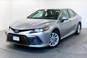 2022 Toyota Camry Hybrid LE
